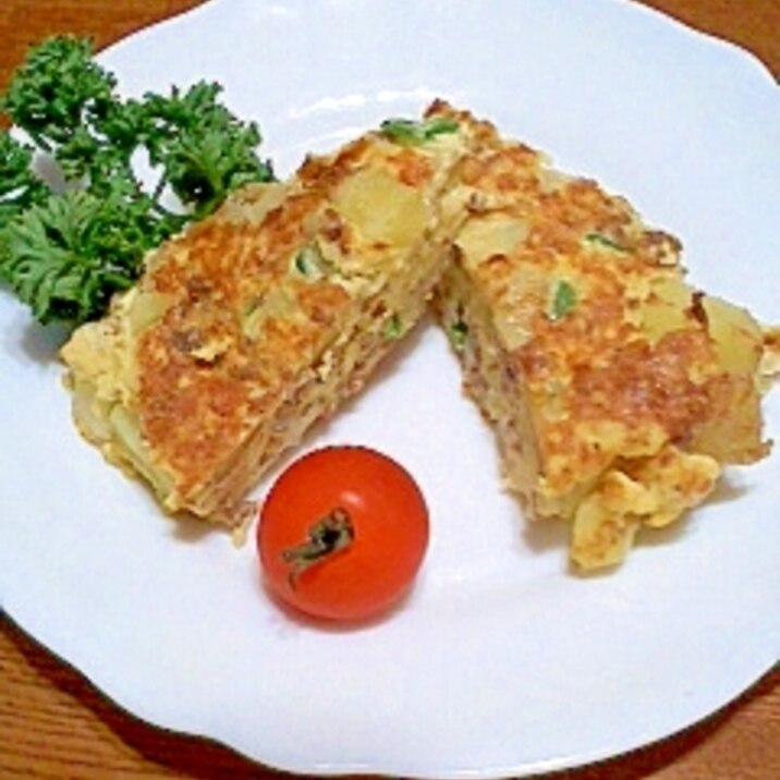 ごろごろポテトとひき肉のオープンオムレツ